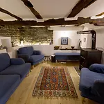 Little River Нощувка със закуска (B & B) Габрово