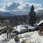 Little River Нощувка със закуска (B & B) Габрово