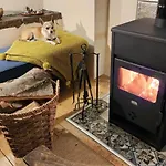 Little River Нощувка със закуска (B & B) 3*