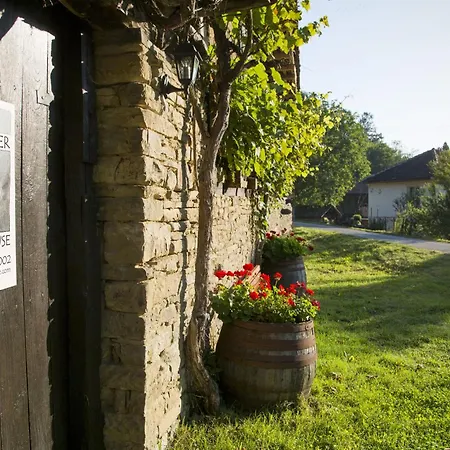 Little River Bed & Breakfast 3*