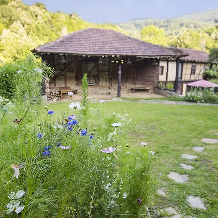 Little River לינה וארוחת בוקר 3*