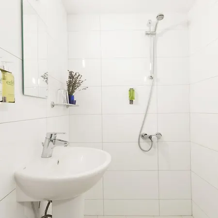 Little River 3* גברובו