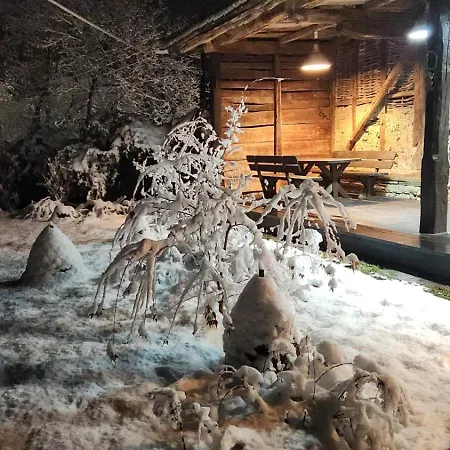 住宿加早餐酒店 Little River